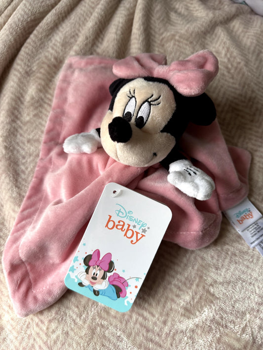 Minnie Lovey