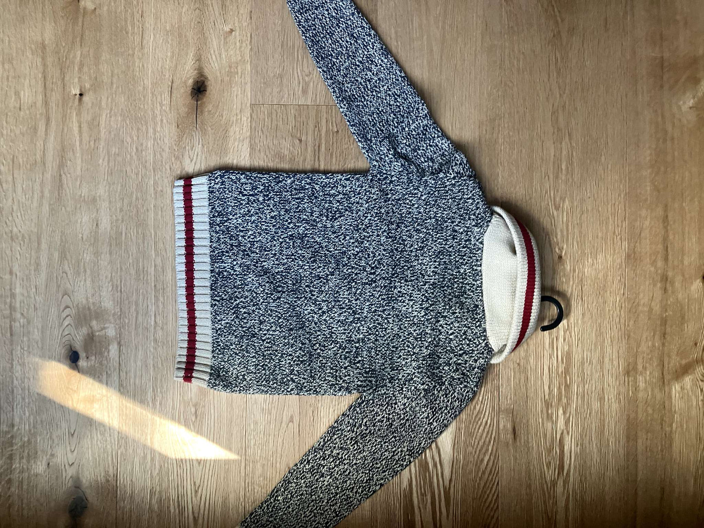 Set of 4 Matching Roots Sweaters perfect for Family Christmas Photos, Kids 12 & 14 (large)