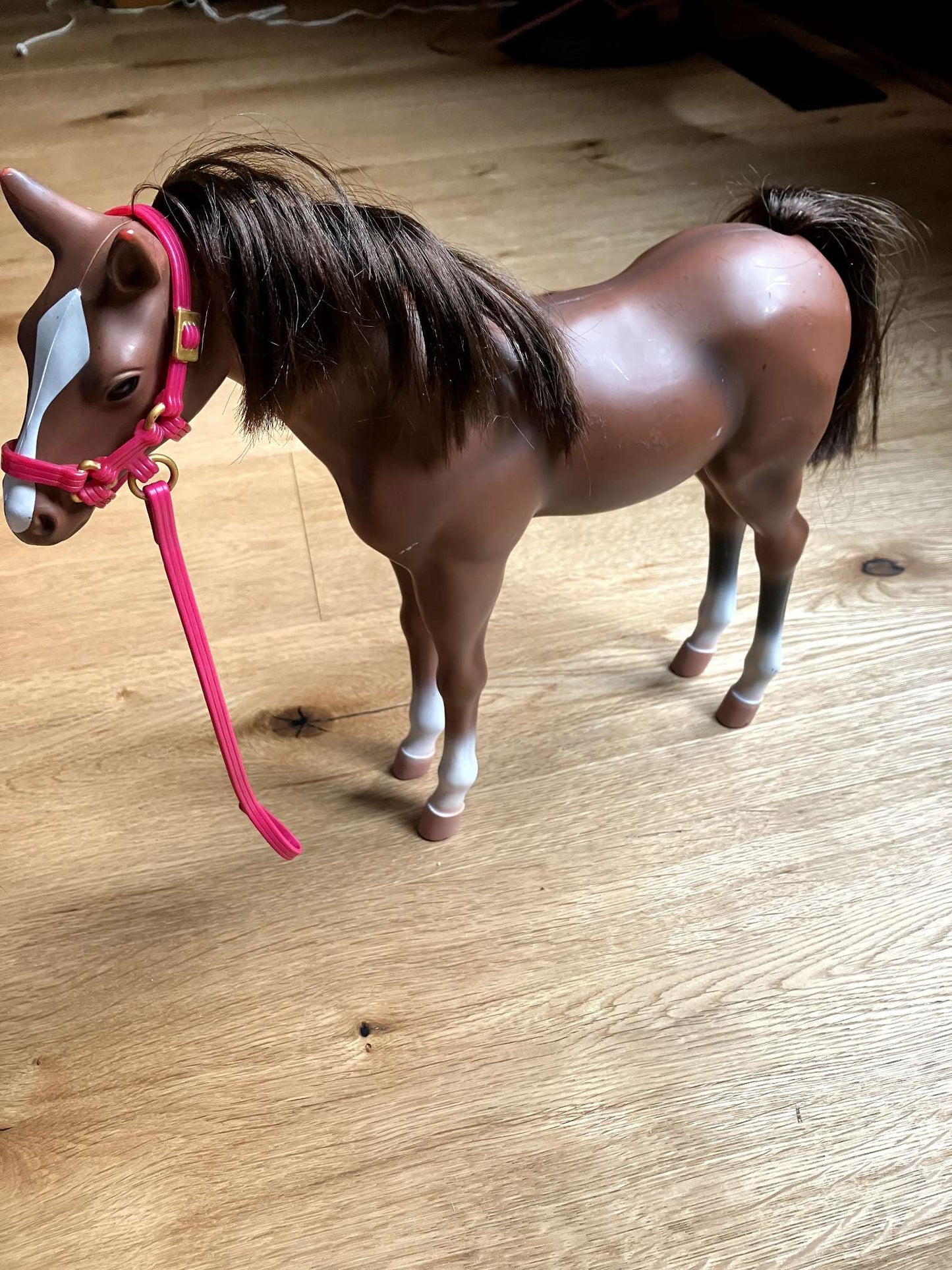 Horse with mane you can brush!