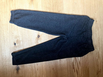 Roots 7 youth Jogger - like new! speckled grey, Kids 7 & 8 (small)