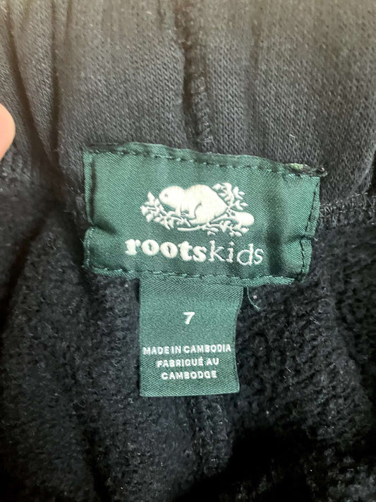 Roots 7 youth Jogger - like new! Black, Kids 7 & 8 (small)