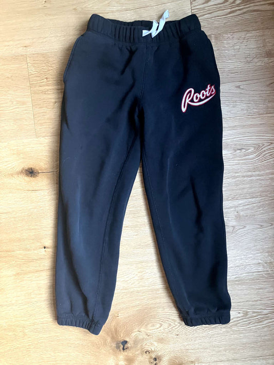 Roots Jogger 7 youth - like new. Black, Kids 7 & 8 (small)