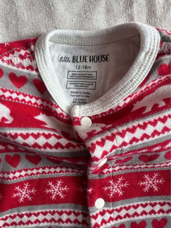 Little Blue House Polar Bear Hearts Snowflakes Pajama, Kids 12 Month (9-12M)