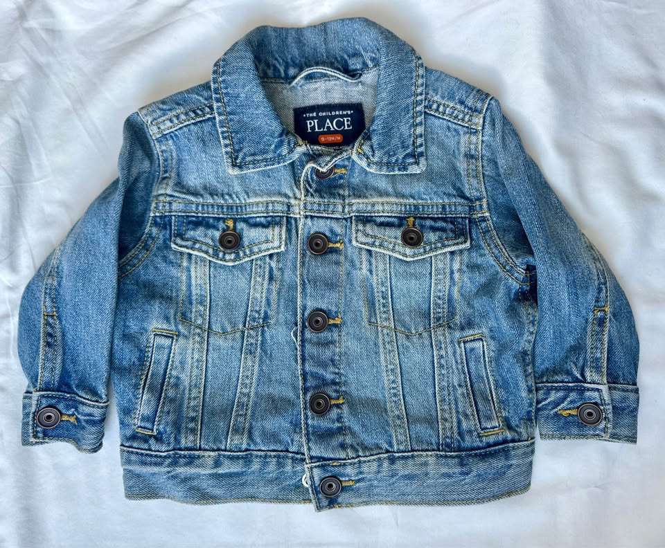 9-12m Jean jacket- fits larger, Kids 12 Month (9-12M)
