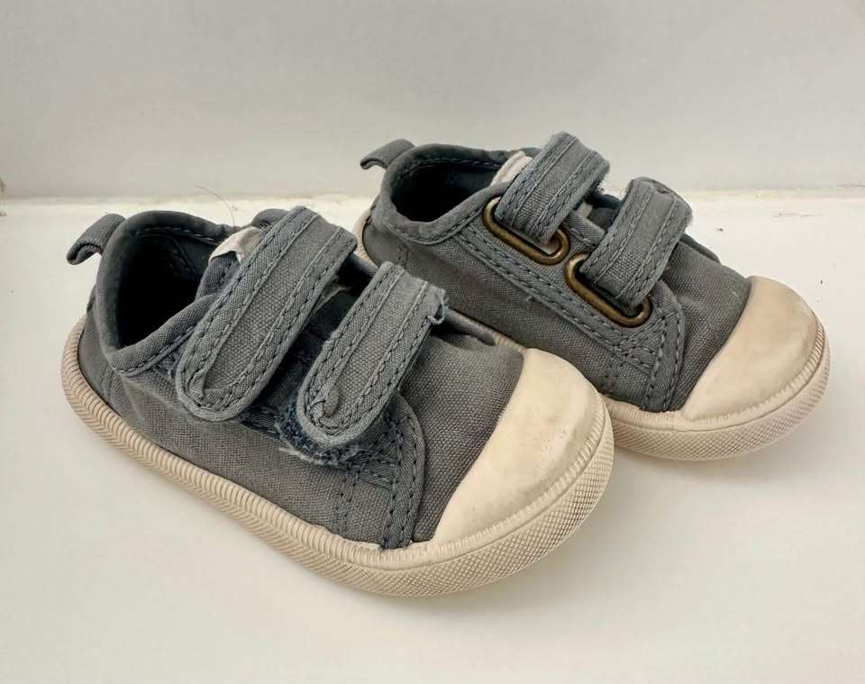 Size 5 Pehr Recess Toddler Sneaker MSRP $59, Shoes 5 (Walkers:12-24 mth)