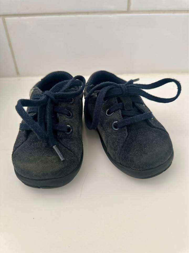 Size 4 Smartfit Toddler Shoes, Shoes 4 (Baby: 0-12 mth)