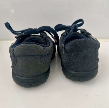 Size 4 Smartfit Toddler Shoes, Shoes 4 (Baby: 0-12 mth)