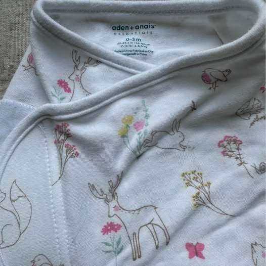 Aden + Anais essentials Newborn Swaddle, 0-3 Months (Newborn)