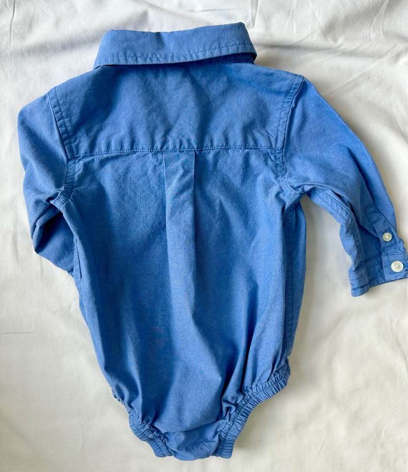 12-18m GAP blue collared button up bodysuit, Kids 18 Month (12-18M)