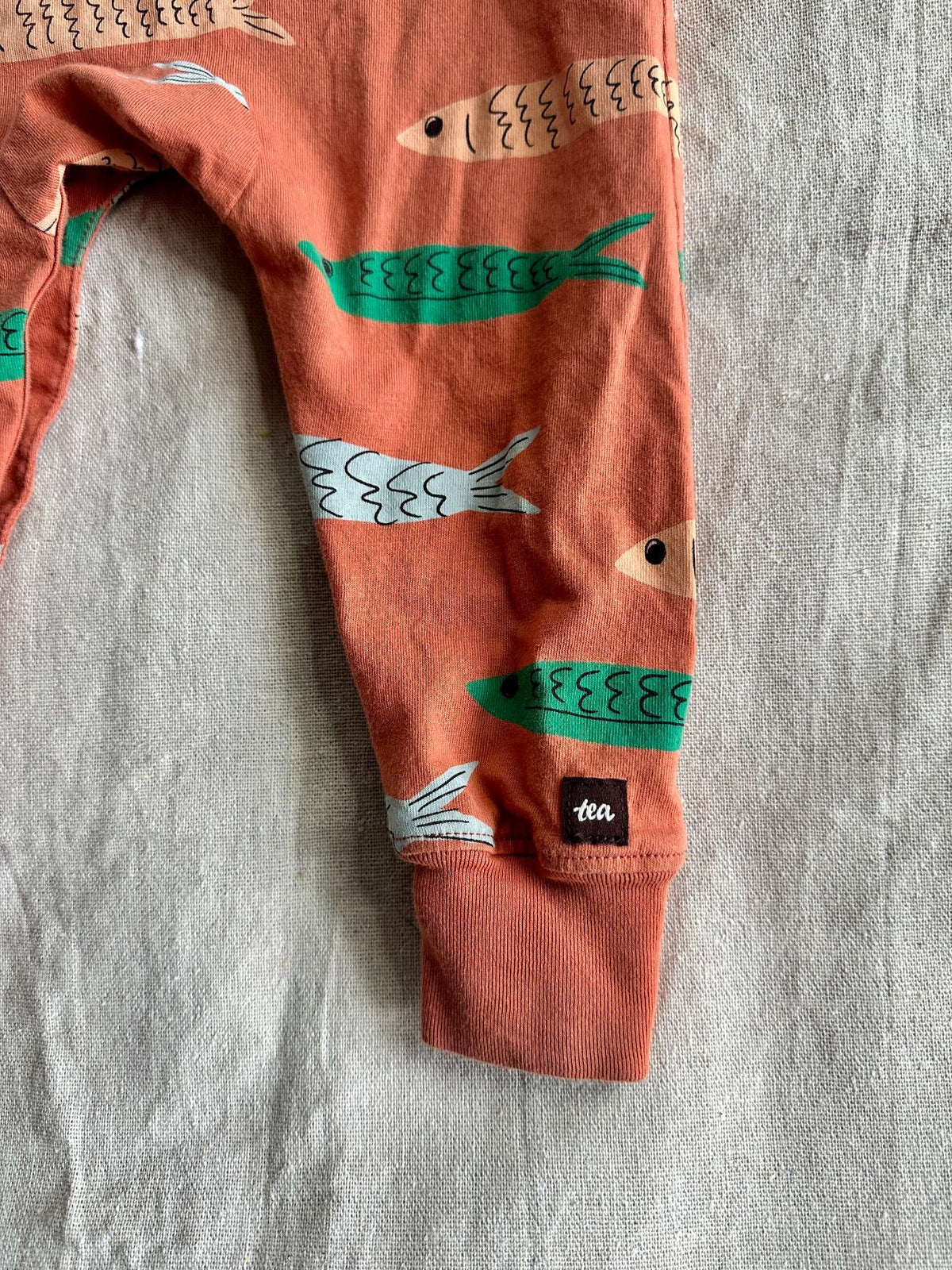 Tea Collection Fish Print Short Sleeve Romper, Kids 18 Month (12-18M)