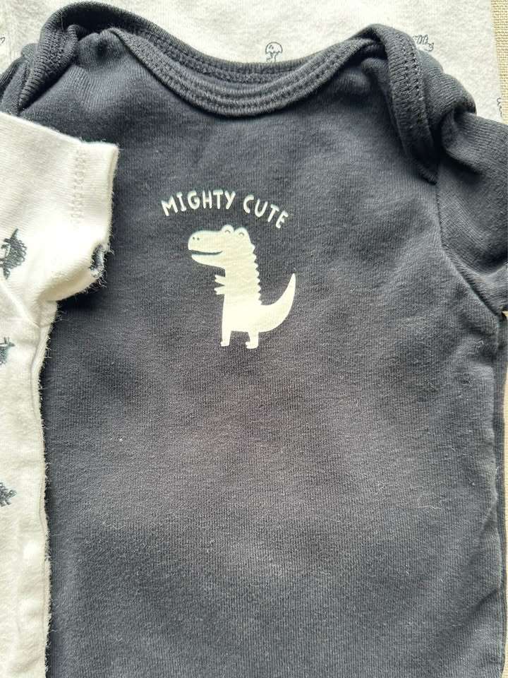 3M Carter's 4-Pack Dinosaur Bodysuits, Kids 3 Month (0-3M)