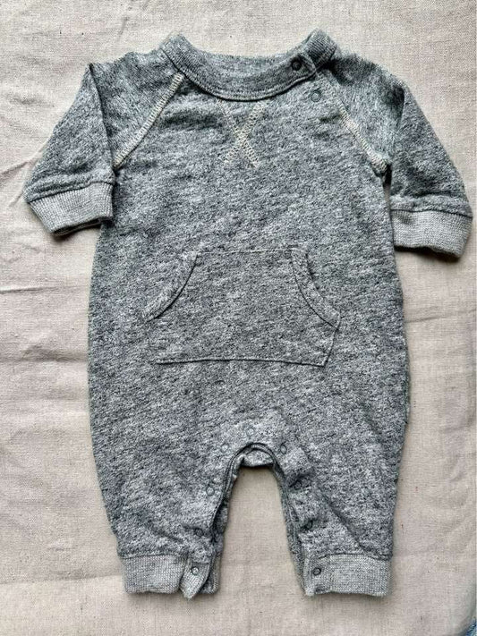 3M Baby Gap Gray One-Piece Romper, Kids 3 Month (0-3M)