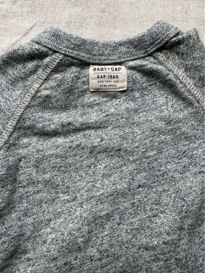 3M Baby Gap Gray One-Piece Romper, Kids 3 Month (0-3M)