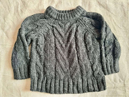 Old Navy dark charcoal gray cable knit sweater 6-12 mos, Kids 12 Month (9-12M)