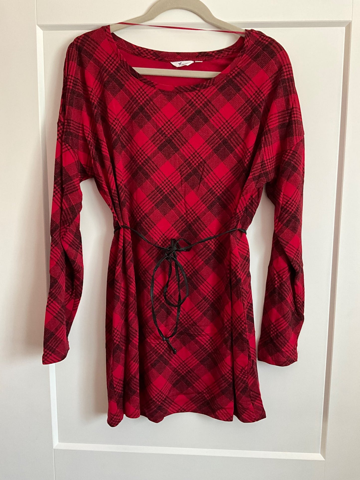 Thyme Red Plaid Tunic with Belt (Size XL), Maternity XL (16-18)