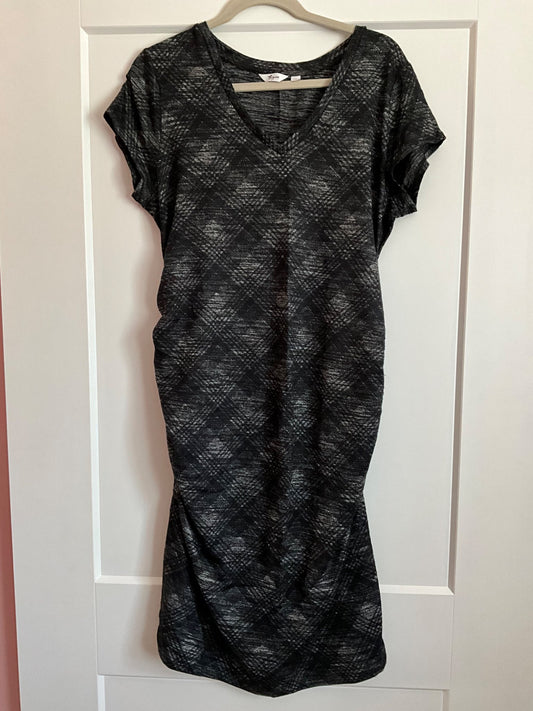 Thyme Black & Grey Plaid Short Sleeved Dress. Size XL, Maternity XL (16-18)