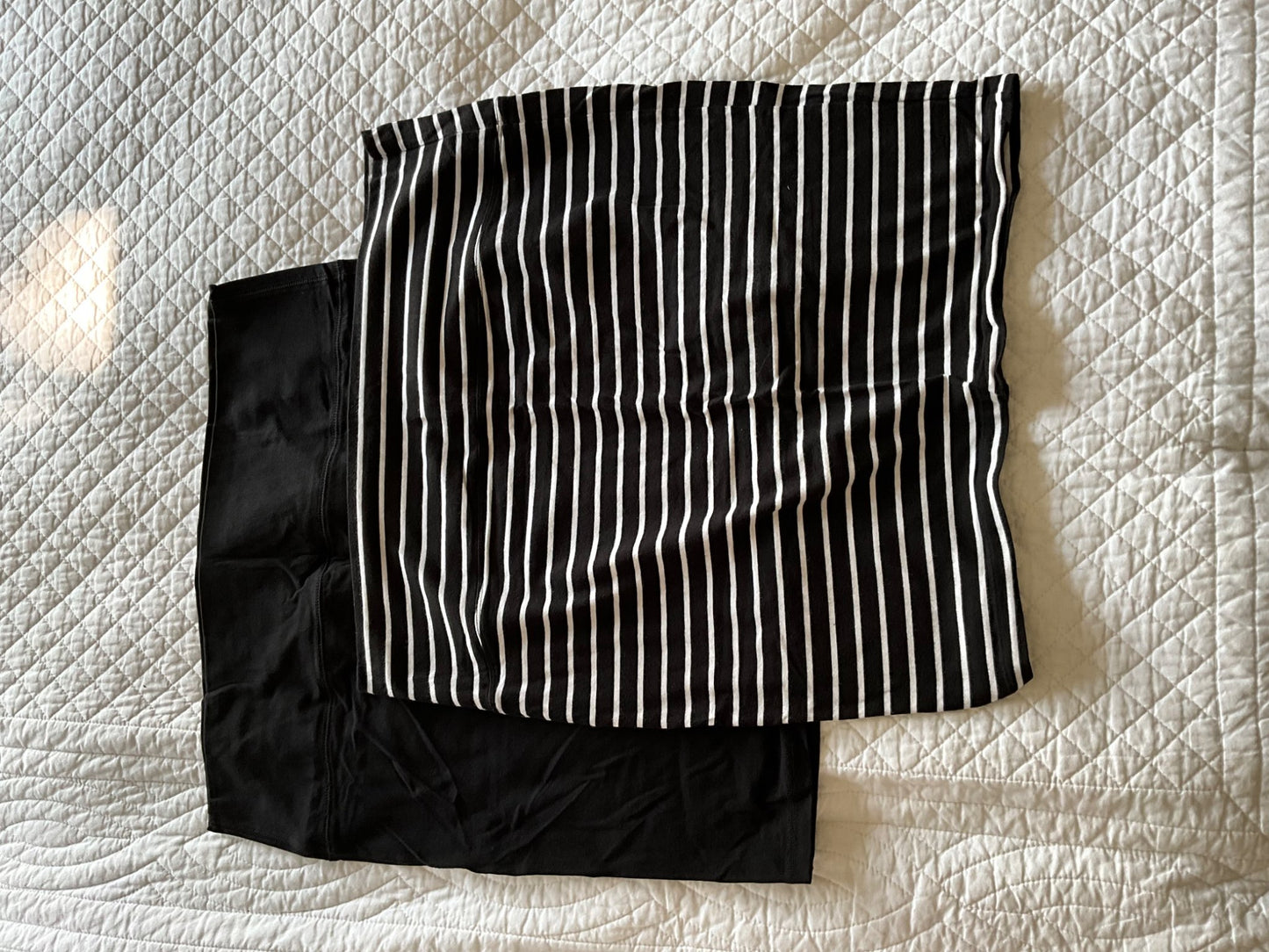 Thyme Maternity Skirts (1 Black; 1 Stripped) Size XL., Maternity XL (16-18)