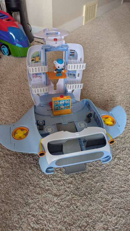 Octoray Above and beyond play set