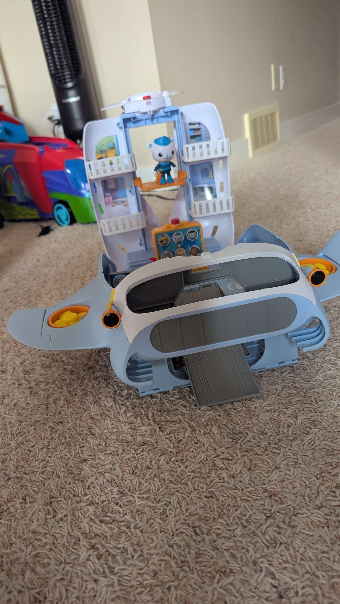 Octoray Above and beyond play set