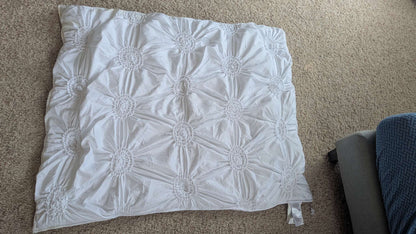 5 fitted crib sheets + 1 baby comforter