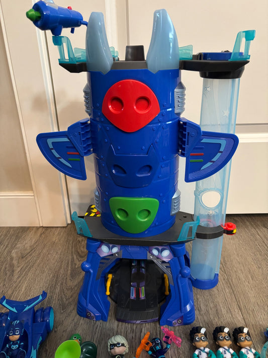 PJ Masks Deluxe Battle HQ Playset w/ Heroes & Villain Lot