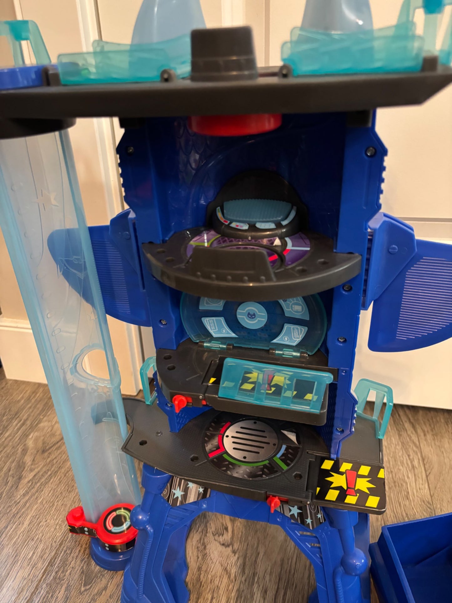 PJ Masks Deluxe Battle HQ Playset w/ Heroes & Villain Lot