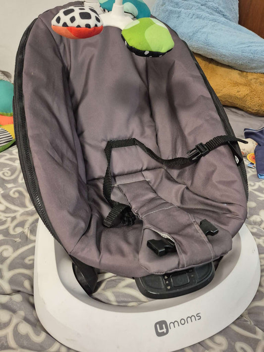 4 moms bounceroo in charcoal grey