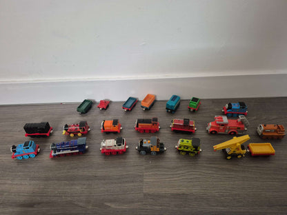 Large Die Cast Thomas and Friends Train Bundle