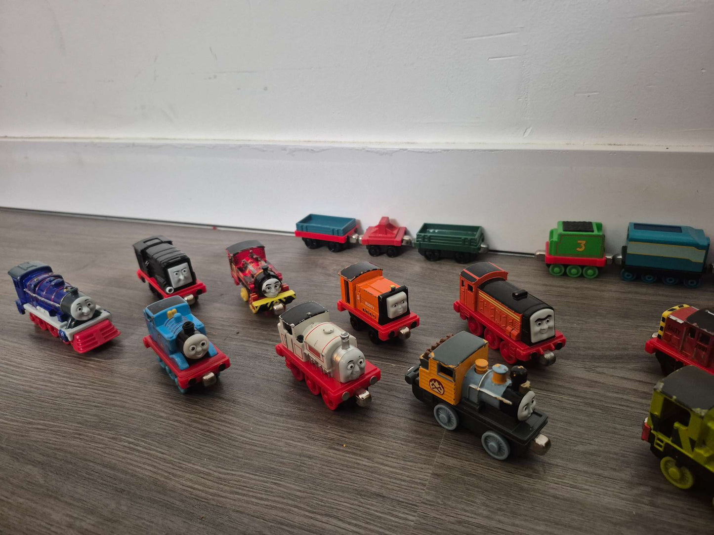 Large Die Cast Thomas and Friends Train Bundle