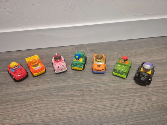 Set Of 7 Little People Wheelies Mia in a Pink Kitty Cat Car