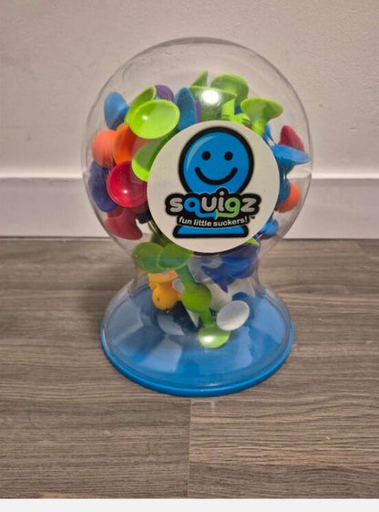 Fat Brain Toy Squigz Large Size 42 Piece Set