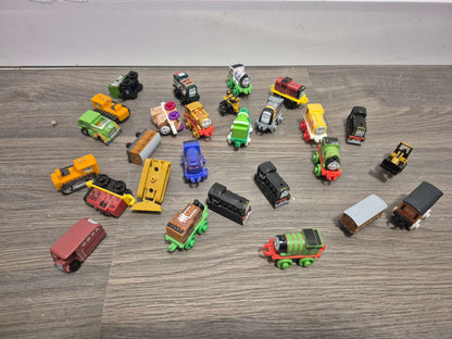 Mini Thomas and Friends Bundle Including Golden Thomas