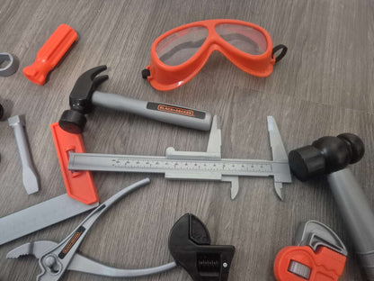 Black and Decker 15 + Piece Kids Construction Set
