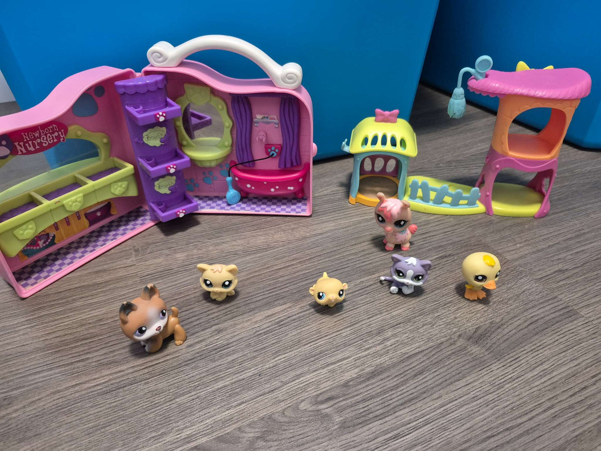 Littlest Pet Shop Bundle Figures And Playsets