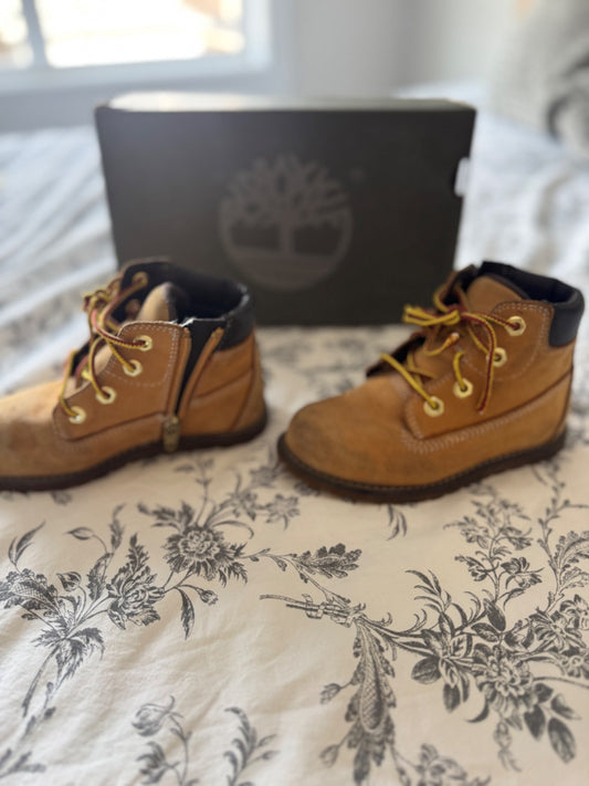 Timberland toddler size 10, Shoes 10 (Toddler:2-4yr)