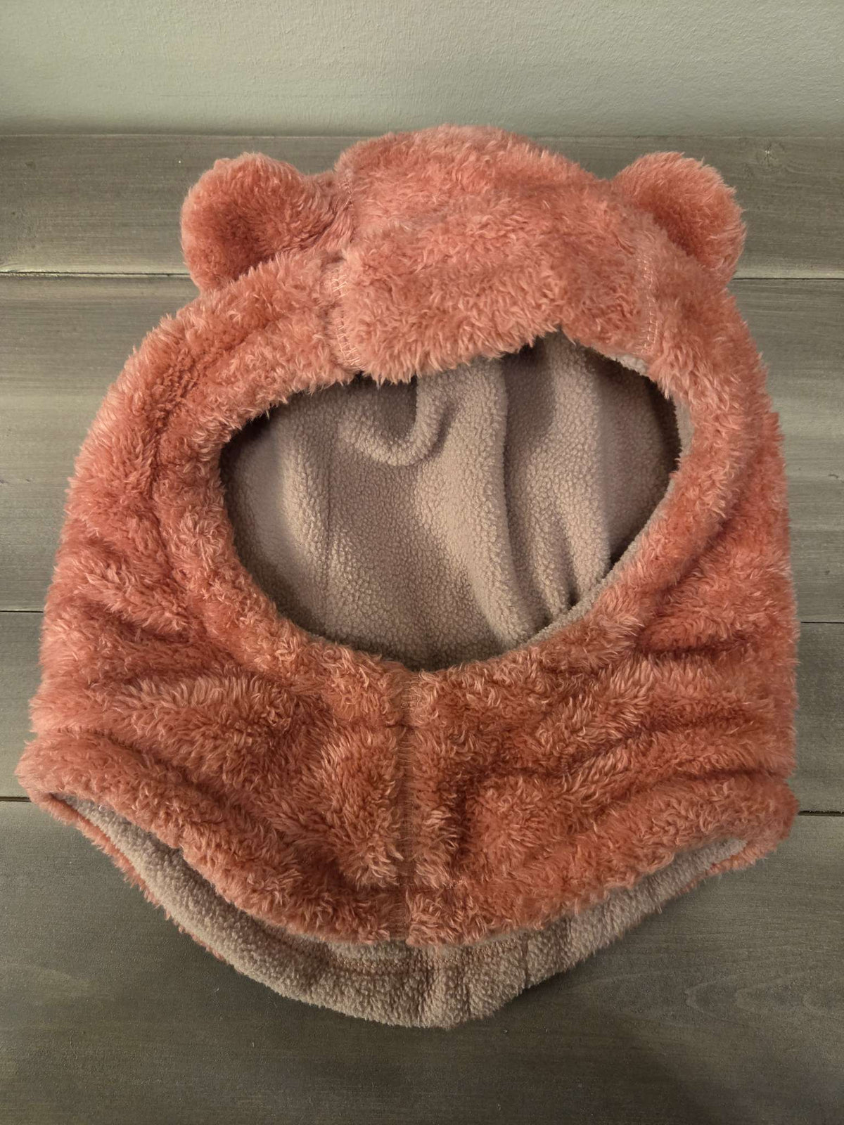 Kids outdoor face covering