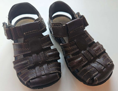 Brown Smartfit leather collection skid resistant sandals size 8, Shoes 8 (Toddler:2-4yr)