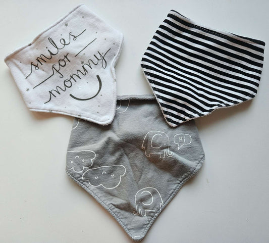 Set of 3 bandana bibs (smiles for mommy, black and white stripe, hi elephant)