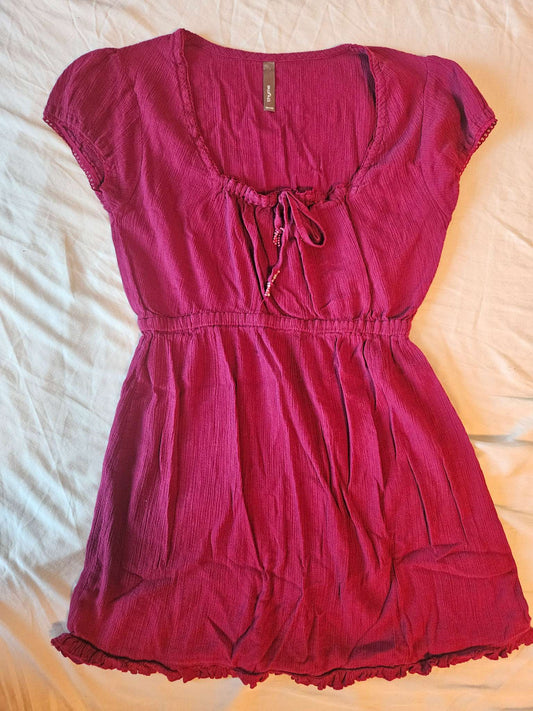 Burgundy Thyme Maternity shirt size XS, Maternity XS (0-2)