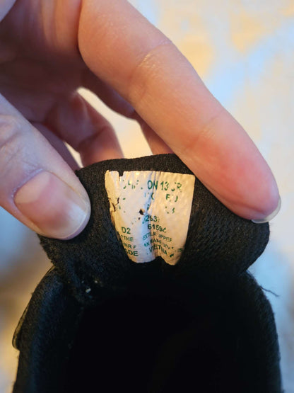 Saucony running shoes size 7, Shoes 7 (Walkers:12-24 mth)