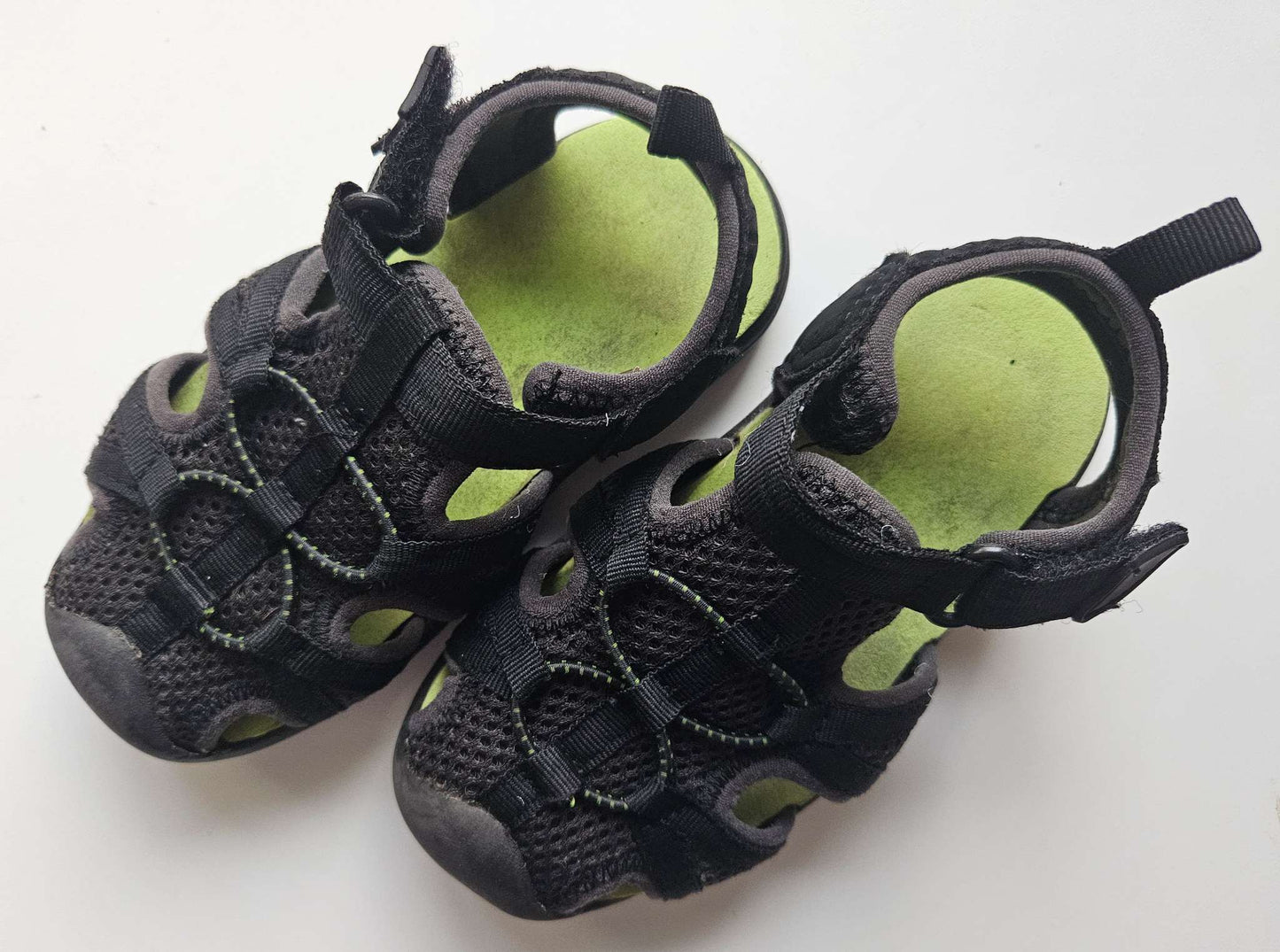 George sandals size 8, Shoes 8 (Toddler:2-4yr)