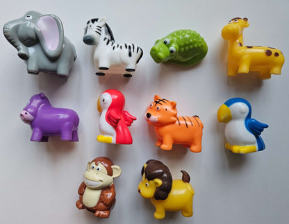 10 safari soft plastic toys