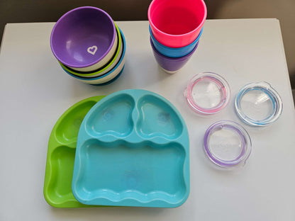 Suction plates (2) suction bowls (3) and training cups (4)