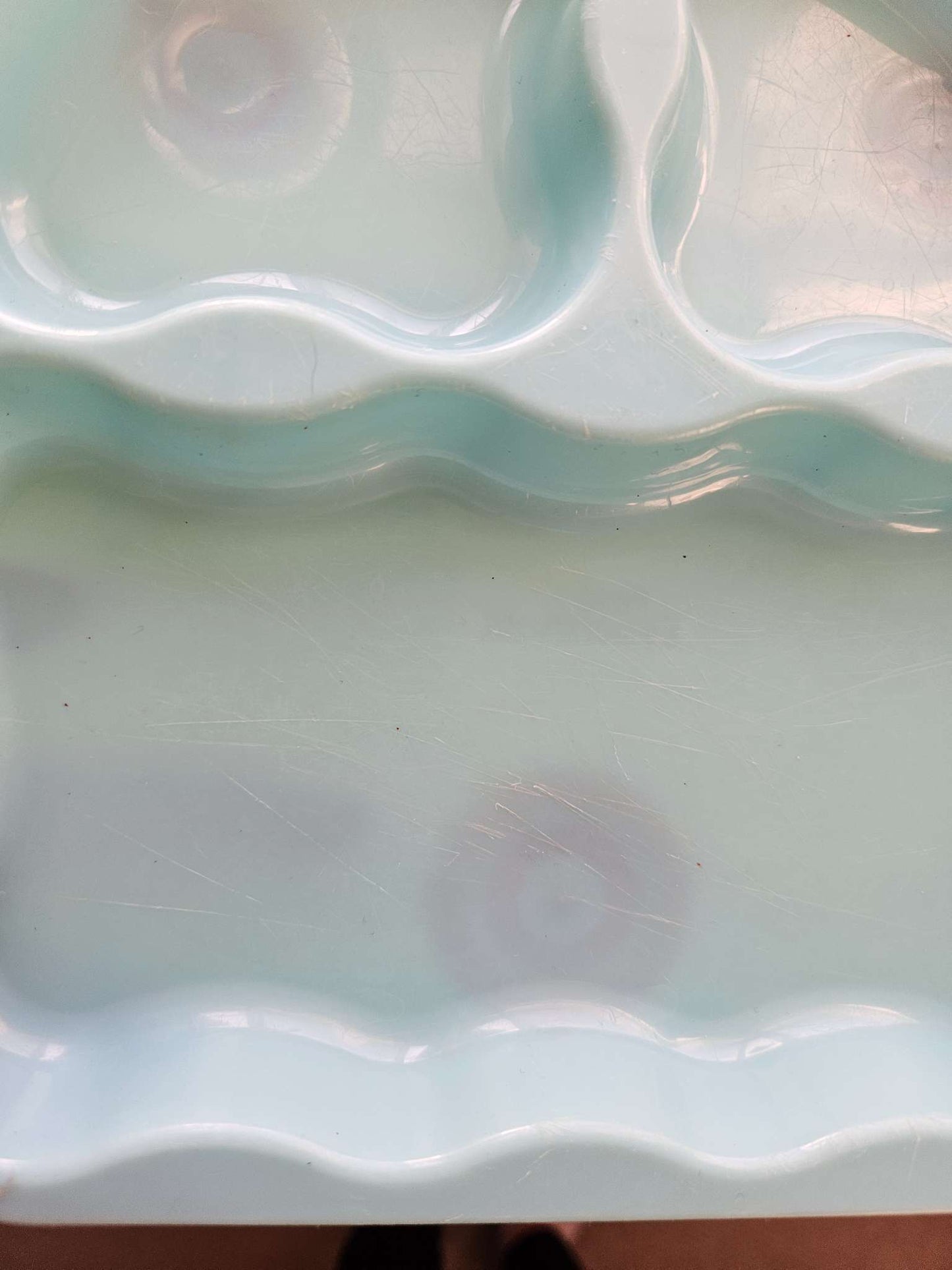 Suction plates (2) suction bowls (3) and training cups (4)