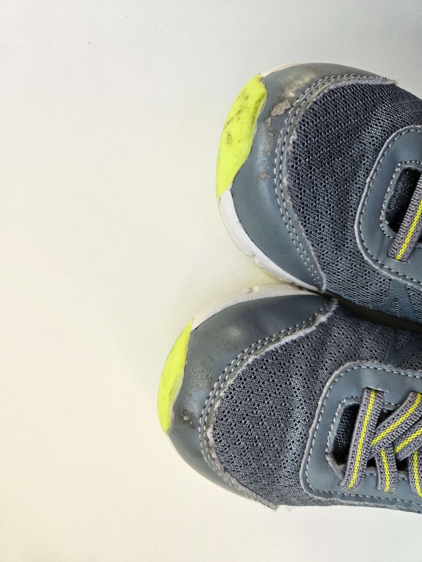 Athletic works shoes size 10 , Shoes 10 (Toddler:2-4yr)