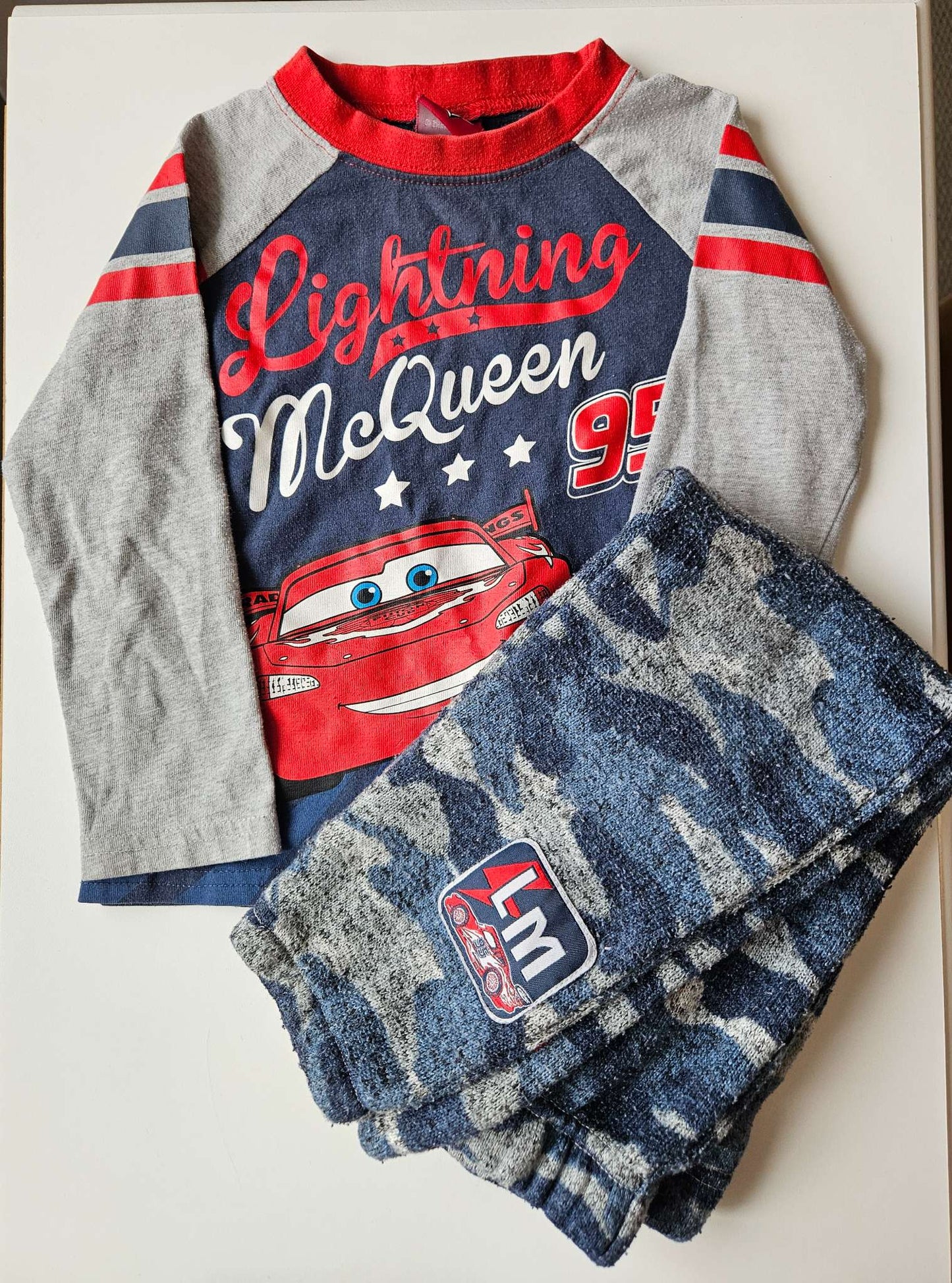 Lightning McQueen 2 piece set , Kids 3T