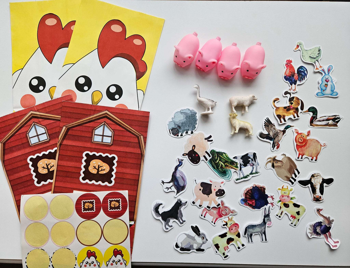 Brand new Pig and Giraffe helium balloons and farm animal grab bag with accessories