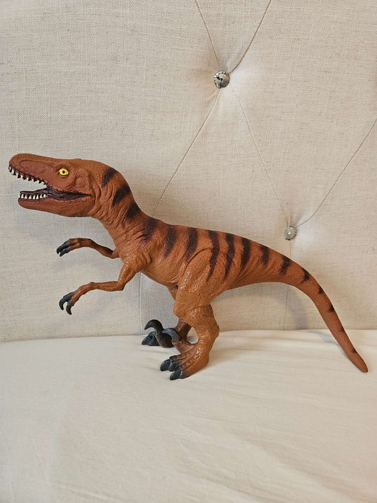 Large t-rex dinosaur