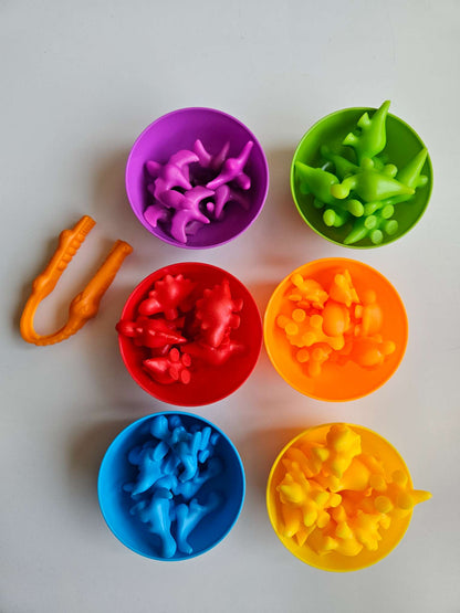 Toddler count and sort dinosaurs