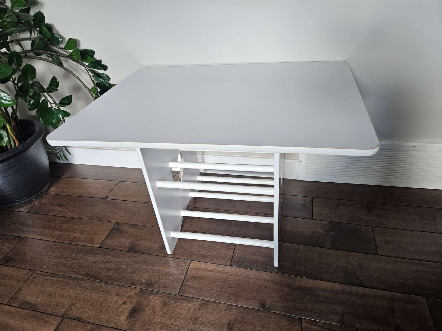 White Kidcraft heart table